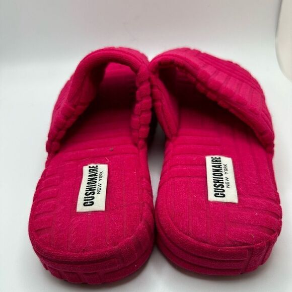 CUSHIONAIRE Women's slipper with +Memory Foam 8 WIDE PINK - Picture 4 of 7